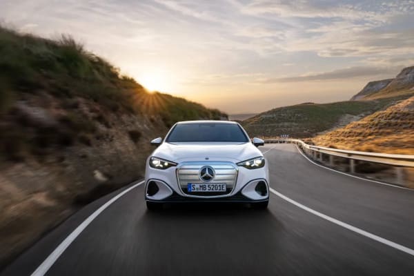 Ventas globales de vehículos eléctricos suben en julio, excepto en Norteamérica