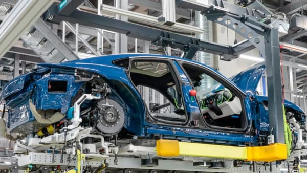 Porsche Taycan, el eléctrico que no ha convencido, cesa su produccion en 2030