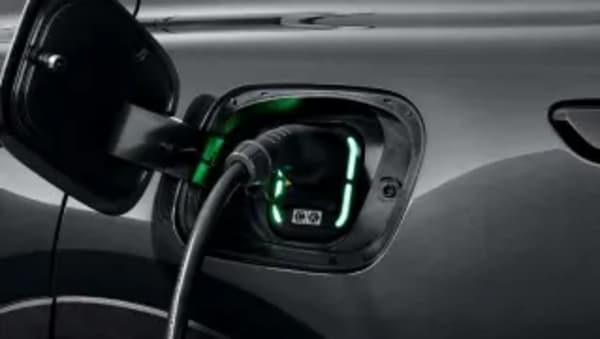 Coches eléctricos, un estudio con 78.000 conductores confirma que hacen más felices