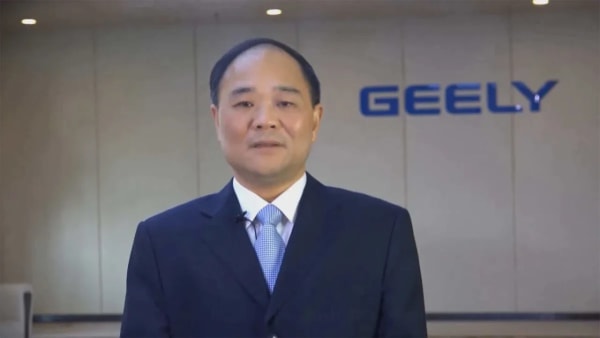 Geely, Li Shufu deja la presidencia, Andy An y Jerry Gan asumen el liderazgo