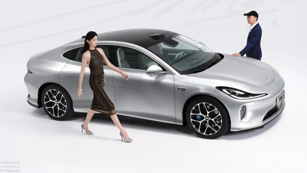 IM Motors L6, preventa del sedán con 850 km de autonomía y edición Jimmy Choo