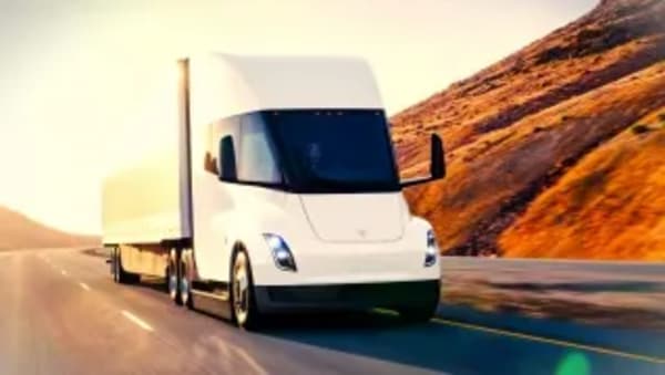 Tesla Semi, Amazon hace el mayor pedido de la historia con 500 camiones