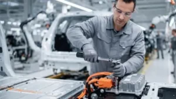 Mercedes, Honda y Hyundai, los fabricantes no pueden más y subirán los precios