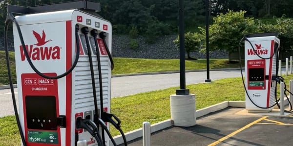 Wawa, sus cargadores rápidos para coches eléctricos se expanden más allá de Tesla