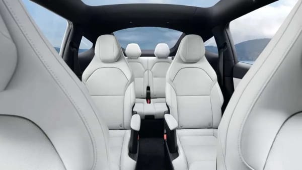 Tesla Model Y L, el SUV de 6 plazas y 681 km WLTP, cada vez más cerca de España