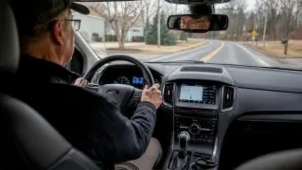 DGT, mayor vigilancia a conductores veteranos frente a los expertos