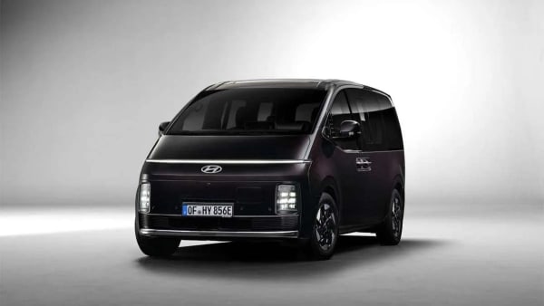 Hyundai Staria Electric, hasta 9 plazas, 430 km y carga en 20 minutos