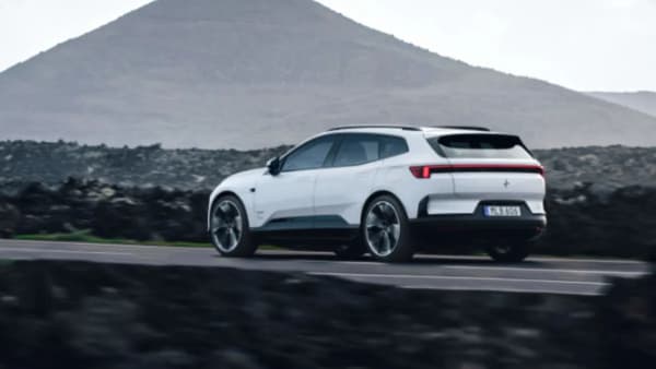Polestar 4 SUV, 544 CV, 630 km y luneta tradicional más práctica