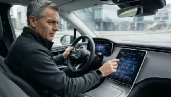 Tecnología en el coche, los conductores no valoran tantas pantallas