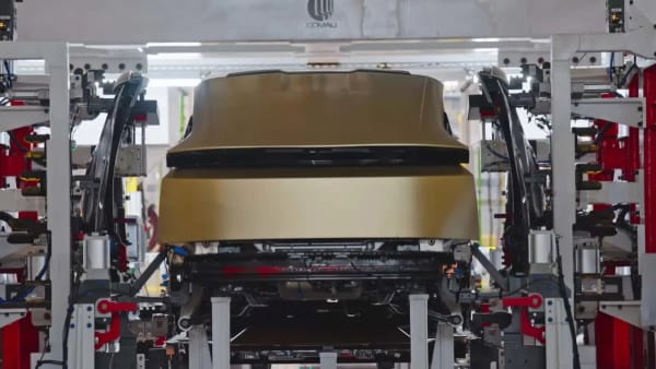 Tesla Cybercab, su producción modular reducirá a la mitad la línea
