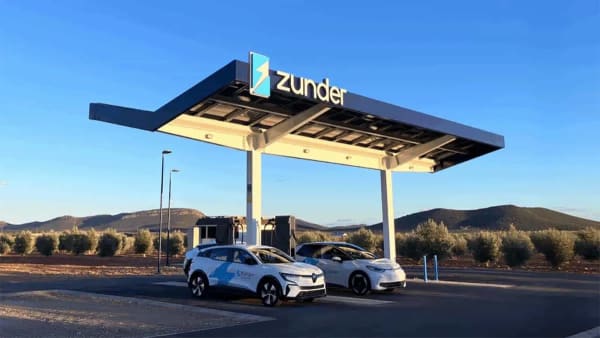Carga pública en España, los usuarios piden un tope de 24 minutos