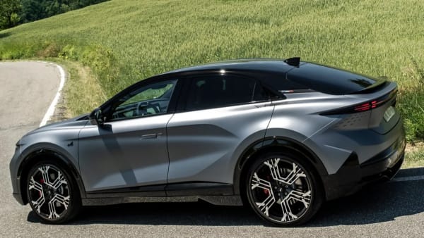 Alpine A390, Renault reduce a la mitad la producción de su SUV