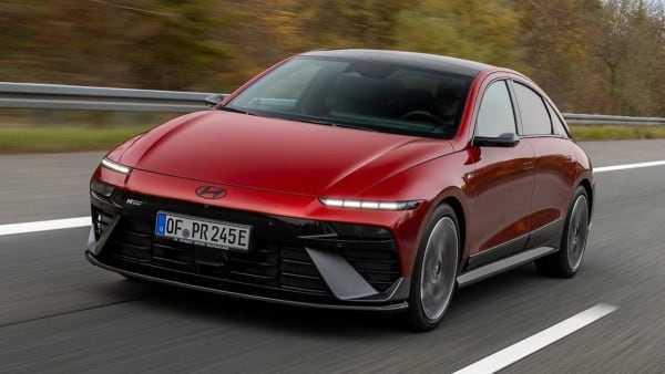 Hyundai IONIQ 6, más de 9.700€ de descuento y 520 km WLTP