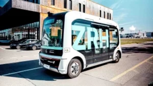 Aeropuerto de Zúrich, autobuses autónomos sin conductor de seguridad