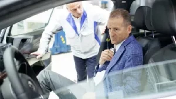 Herbert Diess afirma que un eléctrico puede generar 1.000€ al año