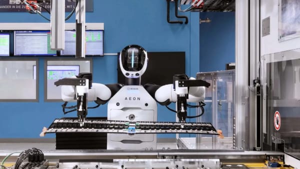 Toyota planea invertir 5.400 millones al año en 400.000 robots fabriles