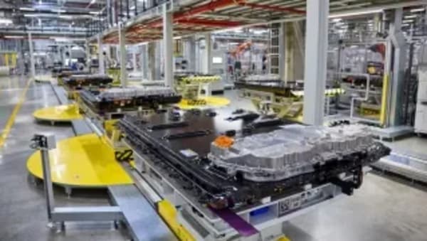 CATL inicia las pruebas en su fábrica de baterías de 100 GWh en Hungría