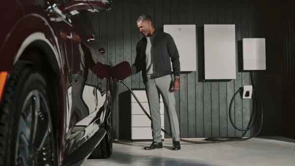 GM, cargador gratis de $1.999 y pagos mensuales por recargar el coche