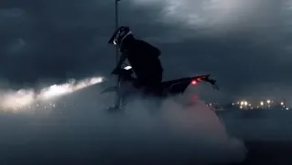 Moto eléctrica española, edición especial supermotard de 500 unidades