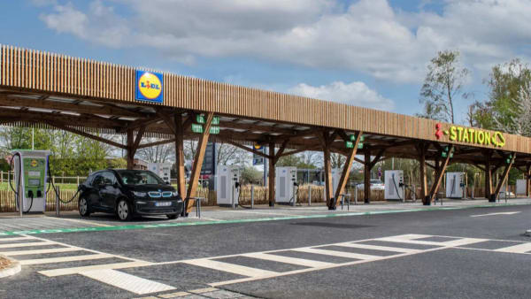 Lidl baja la recarga a 0,18€ por kWh en Francia a través de Lidl Plus