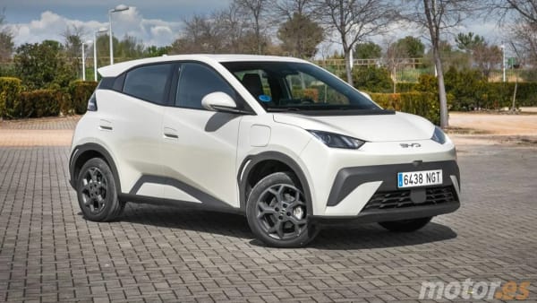 BYD Dolphin Surf 2026, cinco plazas por 350 euros para el eléctrico