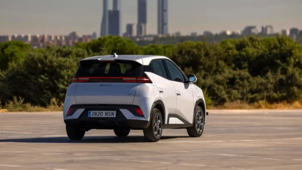 BYD Dolphin Surf 2026, cinco plazas y hasta 322 km a la venta en España
