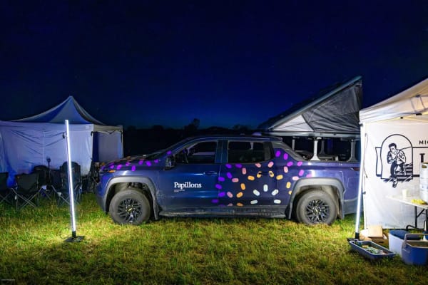 Chevrolet Silverado EV, dos unidades alimentan una gira de conciertos