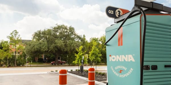 IONNA supera las 180 estaciones de carga con descuentos, solo en EE.UU.