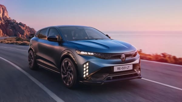 Renault Mégane E-TECH, precio desde 28.670€ y 500 km en España