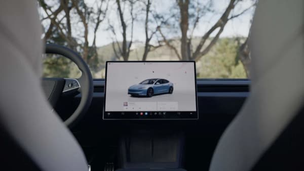 Tesla Model 3, mejoras de pantalla y potencia que apuntan a Europa