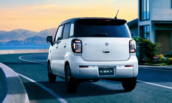 Suzuki e SKY, precio desde 12.000€ y 310 km WLTC, de momento solo en Japón