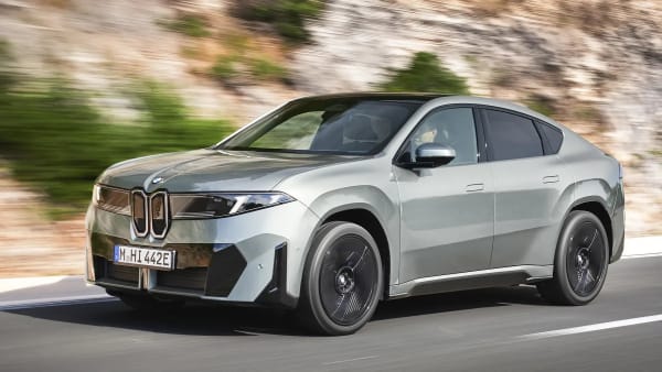 BMW iX4, el SUV coupé de 800 voltios y hasta 828 km de autonomía