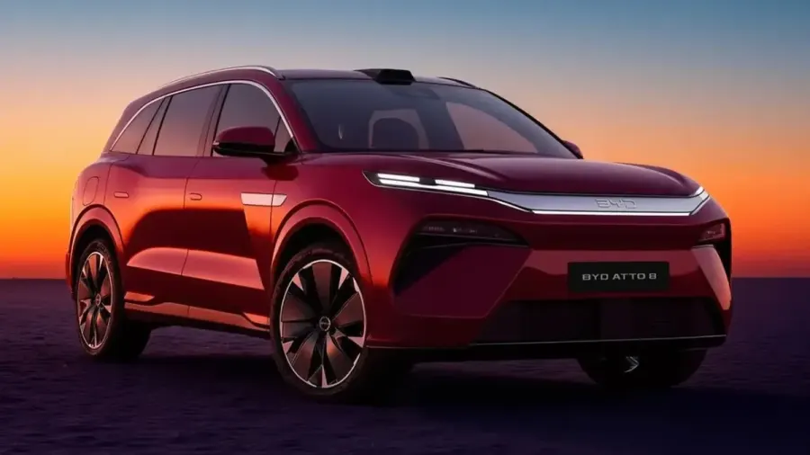 BYD ATTO 8: el SUV eléctrico de 7 plazas que carga en 9 minutos y llega a España en 2027