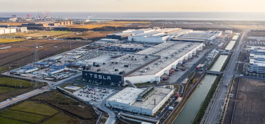 El negocio de Tesla en China da un vuelco: las ventas caen un 12% y las exportaciones se duplican
