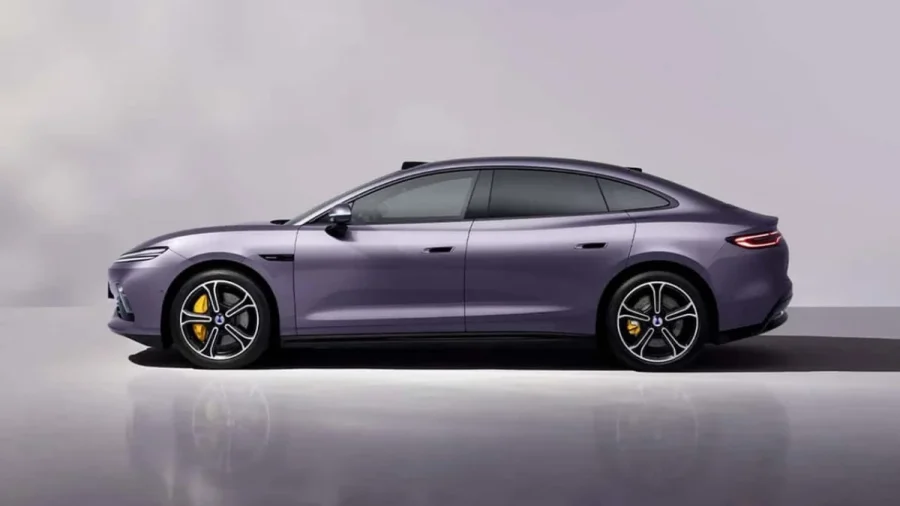 Los canadienses prefieren esperar a los coches eléctricos chinos