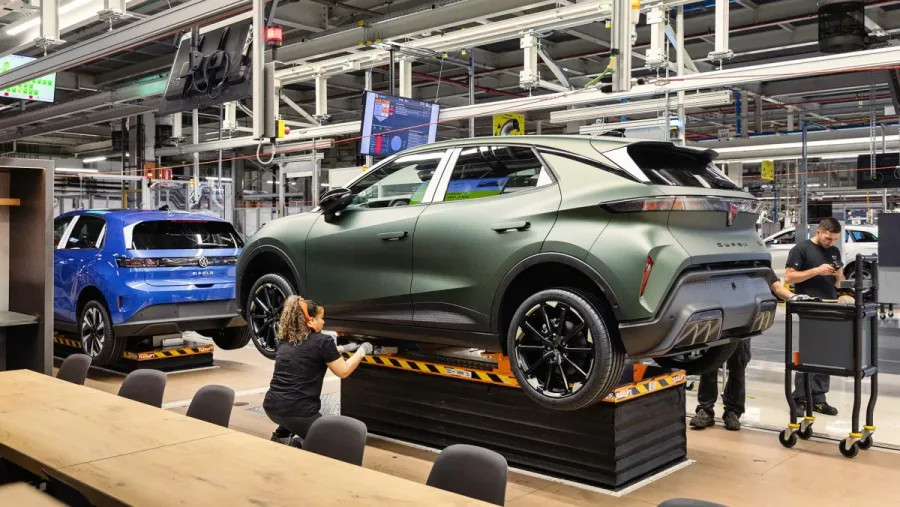 Querían democratizar la movilidad eléctrica y lo han conseguido: con 150.000 pedidos, el Grupo Volkswagen pega un auténtico 'pelotazo'