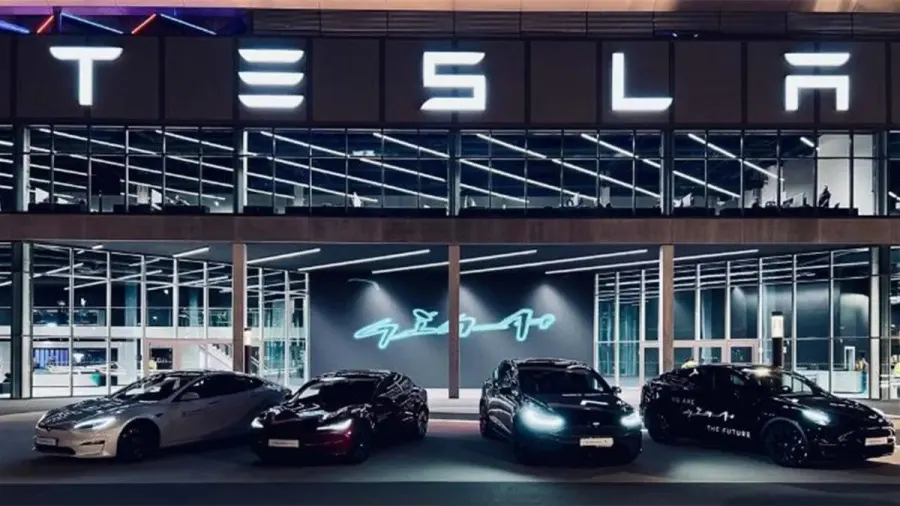 Tesla prepara una fábrica gigantesca en Europa para producir un millón de coches al año