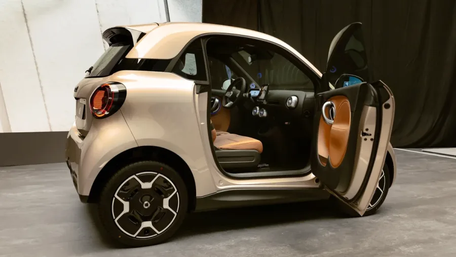 Desde 19.990€, smart abre las reservas en España para su coche eléctrico más icónico, ahora con 82 CV y 290 km de autonomía