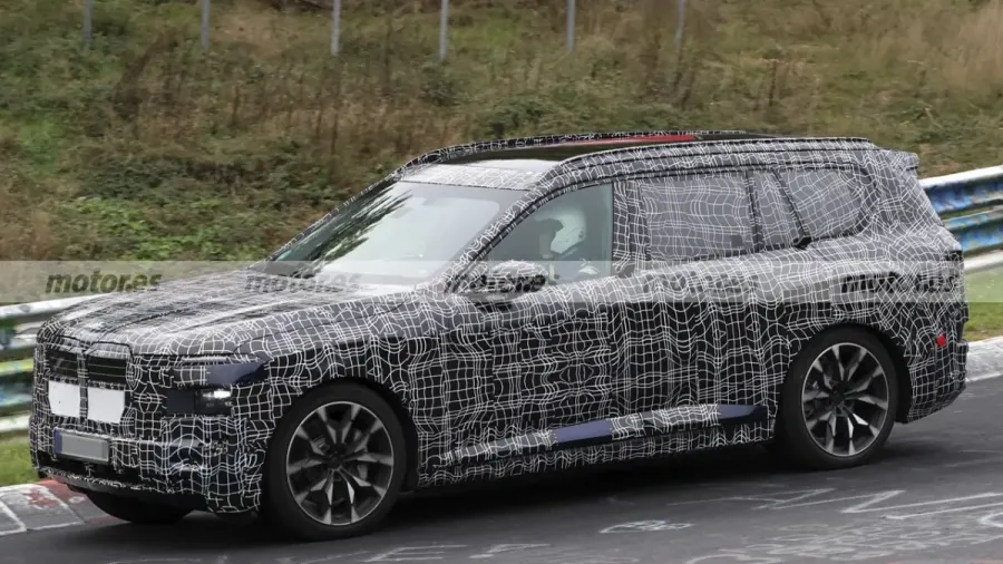 El BMW iX7 de 2028 enseña más músculo en Nürburgring, un SUV eléctrico con 800 CV y 800 km de autonomía