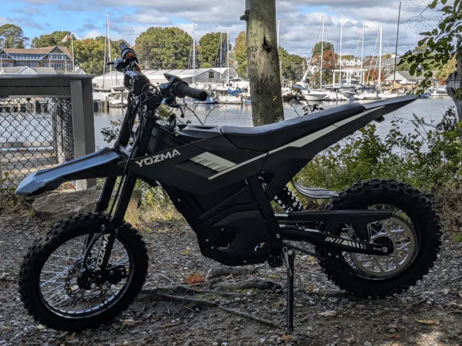 Prueba de la Yozma IN 11: la minimoto eléctrica original recibe multitud de mejoras