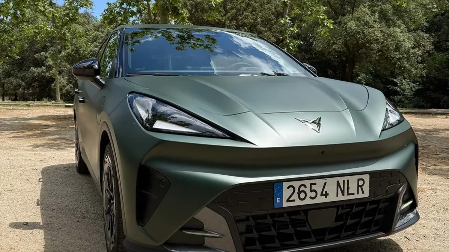 No solo triunfan los chinos: el Cupra Raval fabricado en España ya supera los 50.000 pedidos