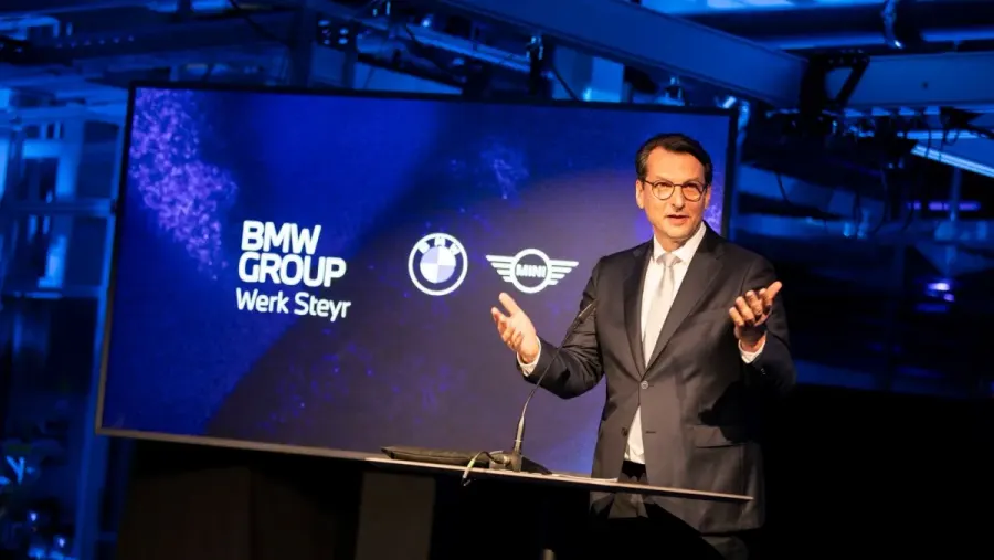 El nuevo jefe de BMW quiere una marca más rápida: menos burocracia, 8.000 empleos menos y la Neue Klasse como motor