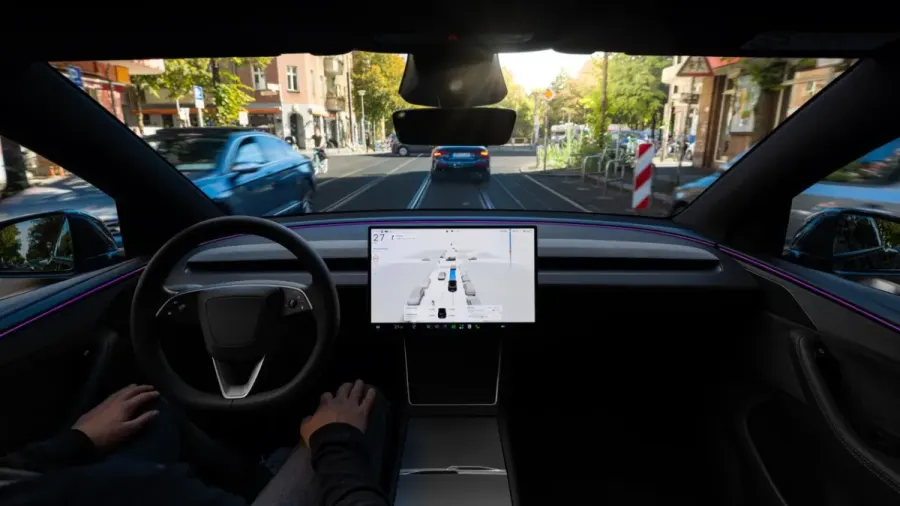 Tesla suma otro país europeo a su FSD: ya son 10 los que lo aprueban y España sigue esperando