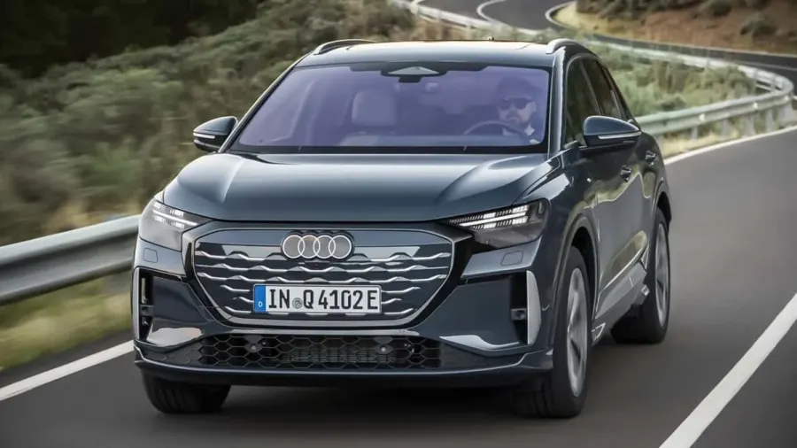 Audi llama a revisión a 9.048 unidades del Q4 e-tron por riesgo de incendio en la batería