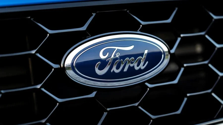 Ford sigue ganando dinero con una factura a cuestas: sus eléctricos pierden más de 1.000 millones de dólares en tres meses