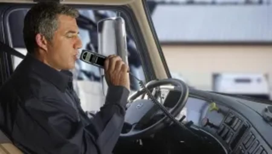 7 de julio: la DGT pone fecha a la obligatoriedad de llevar un sistema preinstalado de medición de alcohol para todos los nuevos coches matriculados