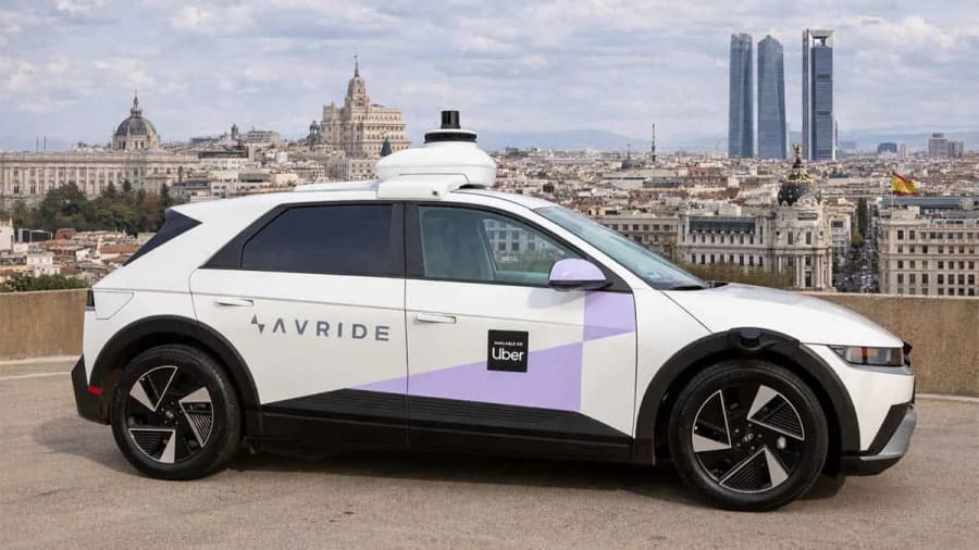 Madrid prepara sus primeros robotaxis con Uber, Cabify y Bolt: hasta 100 coches autónomos a finales de 2026
