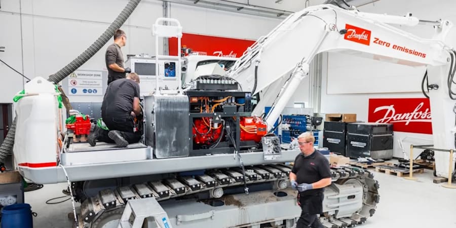 Nueva bomba hidráulica de Danfoss aumenta la autonomía de los equipos en un 50%