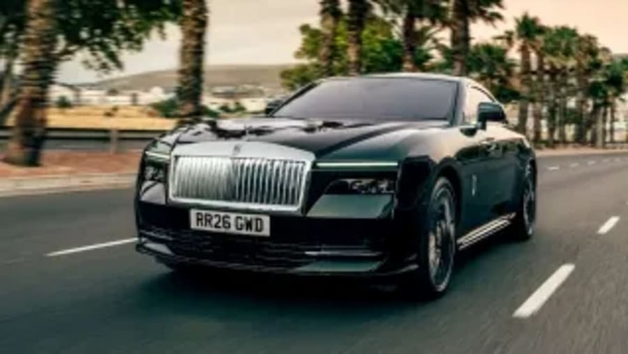 Rolls-Royce actualiza su coche eléctrico: el Spectre Serie II tiene más autonomía, más potencia y casi sin cambios por fuera