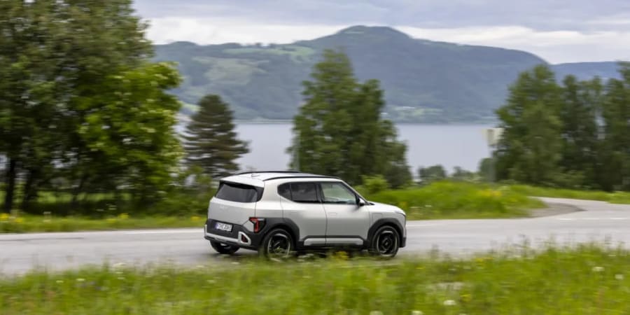 El Kia EV2 supera en un 105% su autonomía oficial en pruebas reales, liderando su segmento